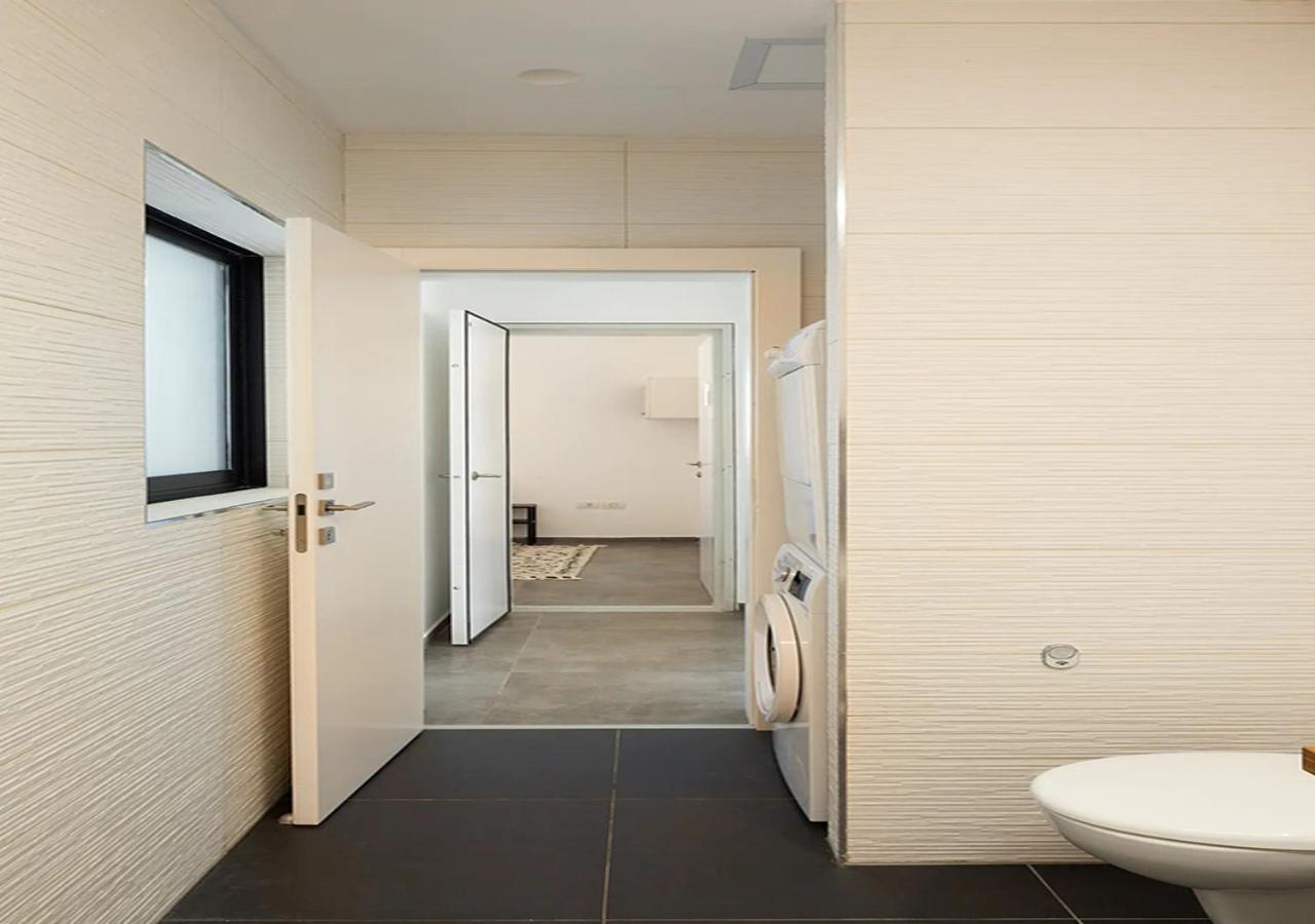 Oַ&O Group- Luxury Penthouse Jacuzzi Sea 36 Floor Apartment Bat Yam Exterior photo